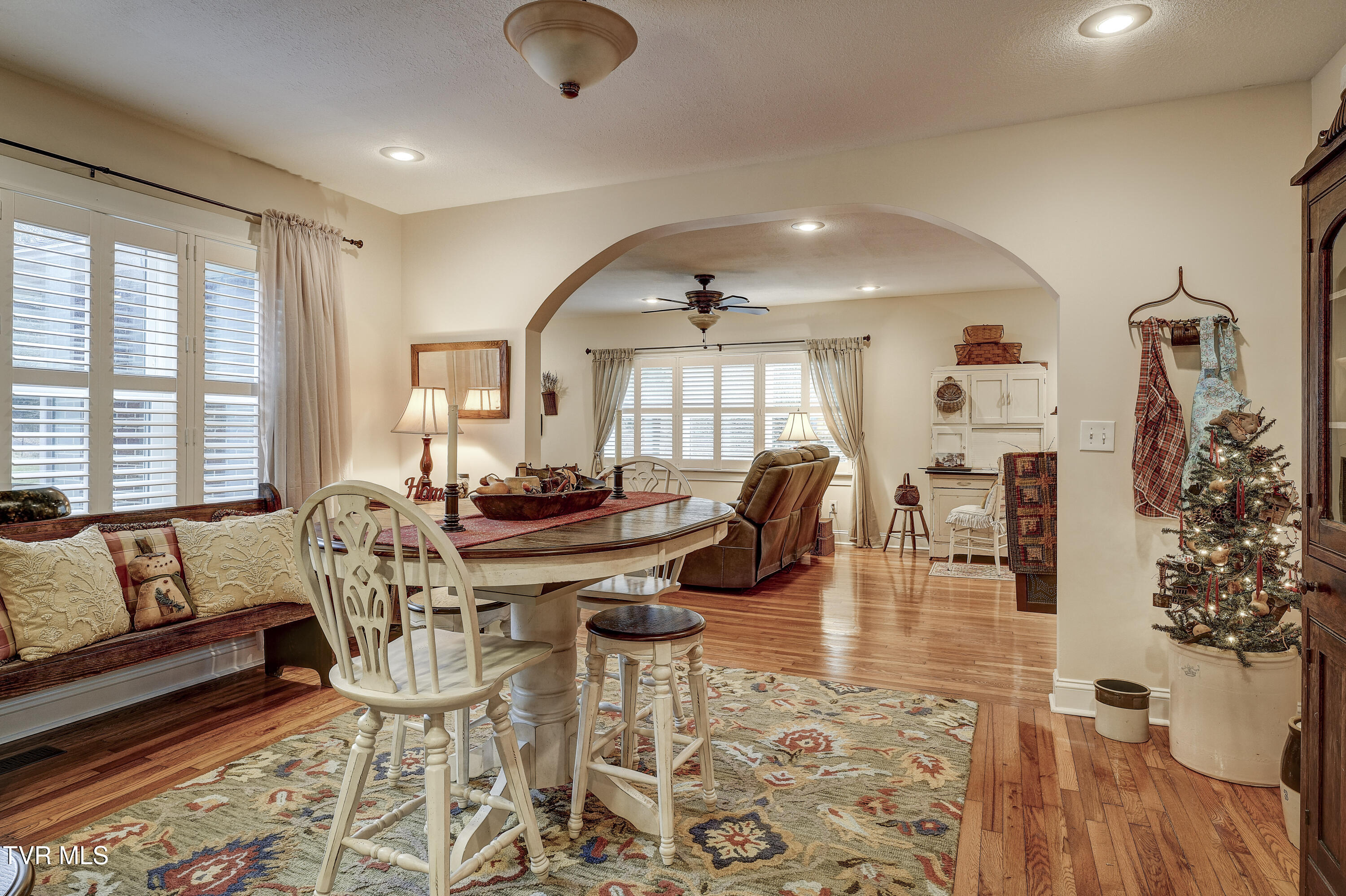 101 School House Road Hampton, TN 37658 - Photo 21 of 46 School-8