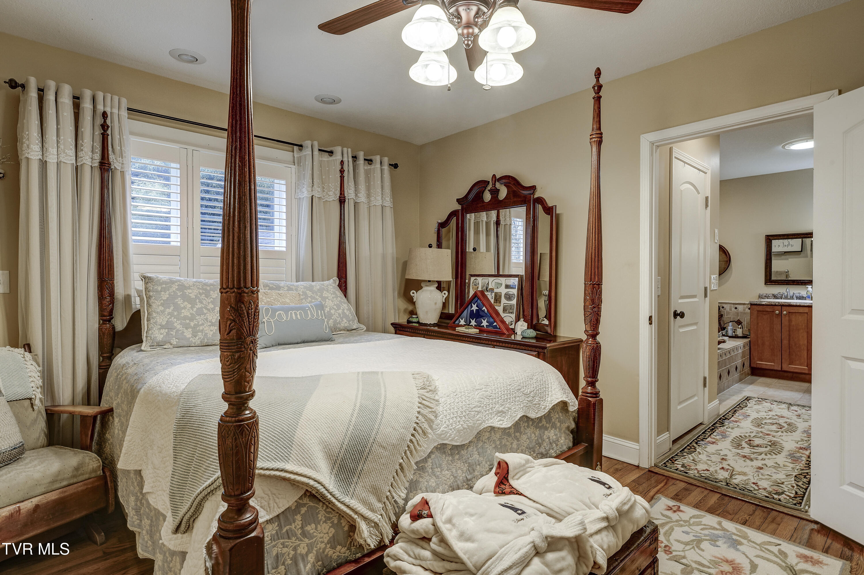 101 School House Road Hampton, TN 37658 - Photo 31 of 46 School-18