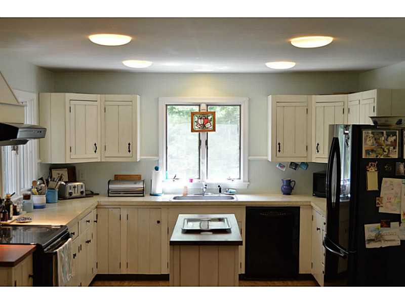 270 Biscuit City Road Charlestown, RI 02813 - Photo 10 of 25 Kitchen. huge eat in kitchen with some updates done
