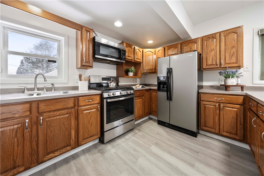 2016 Clifford Avenue Rochester, NY 14609 - Photo 11 of 50