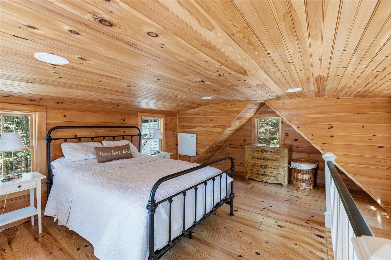 199 Hancock Road Harrisville, NH 03450 - Photo 13 of 56