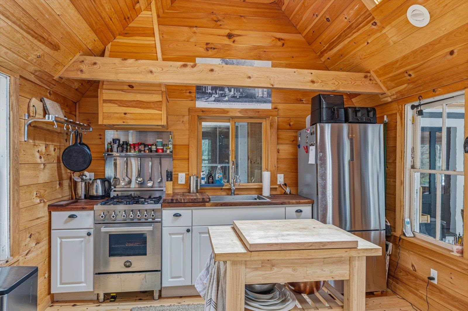 199 Hancock Road Harrisville, NH 03450 - Photo 6 of 56