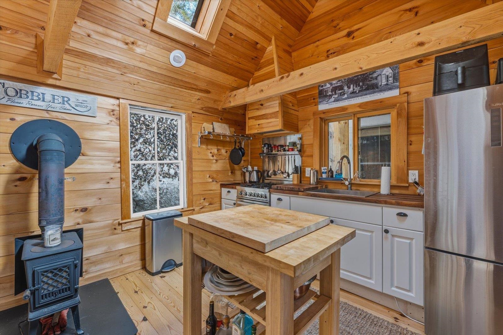 199 Hancock Road Harrisville, NH 03450 - Photo 7 of 56