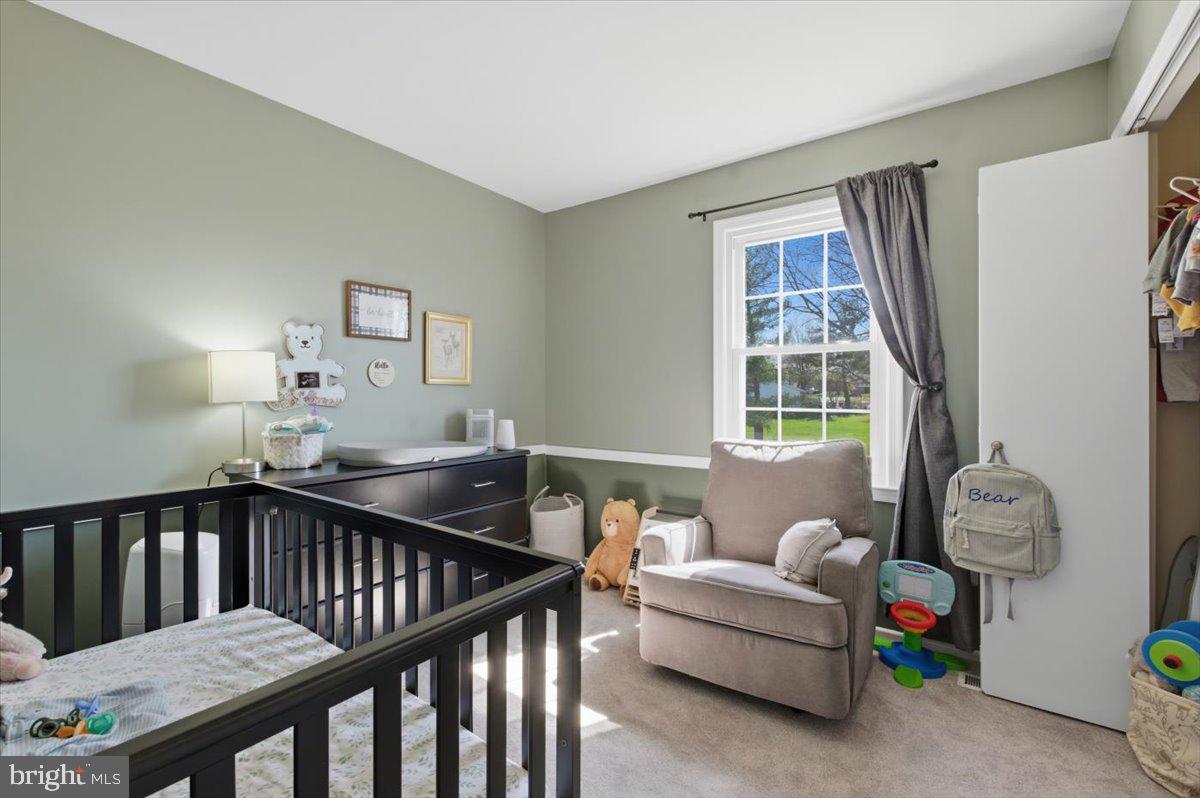 9551 Covington Place Manassas, VA 20109 - Photo 16 of 24 a view of livingroom with furniture