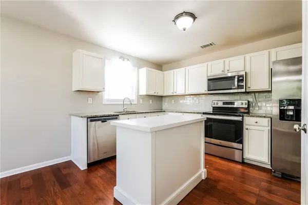 $2,145 | 3352 Summit Creek Lane, Loganville, GA 30052