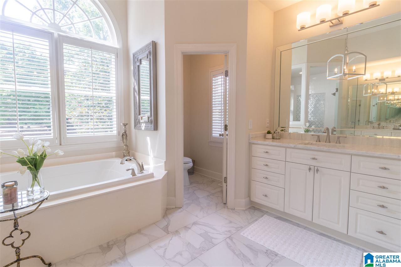 1052 Greymoor Road Birmingham, AL 35242 - Photo 17 of 35
