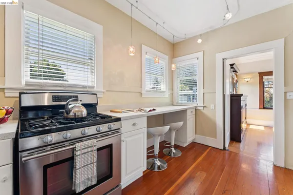 $695,000 | 2600 Ashby Avenue, Unit 4, Berkeley, CA 94705