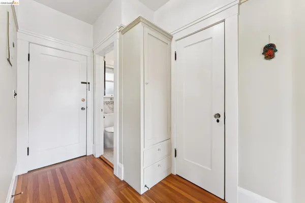 $695,000 | 2600 Ashby Avenue, Unit 4, Berkeley, CA 94705