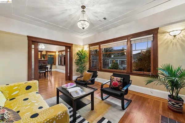 $695,000 | 2600 Ashby Avenue, Unit 4, Berkeley, CA 94705