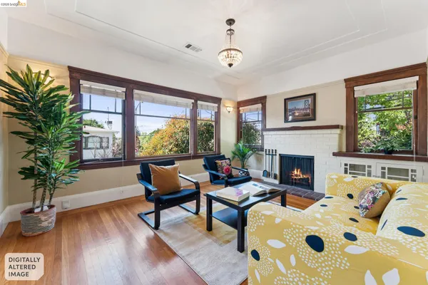 $695,000 | 2600 Ashby Avenue, Unit 4, Berkeley, CA 94705