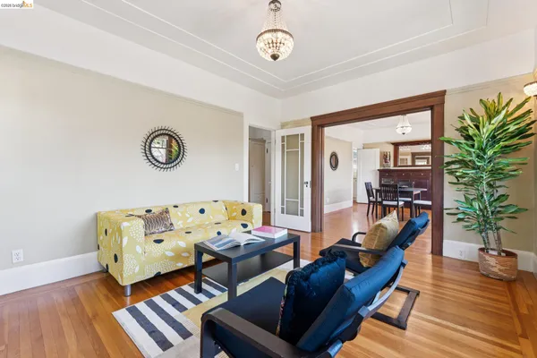 $695,000 | 2600 Ashby Avenue, Unit 4, Berkeley, CA 94705
