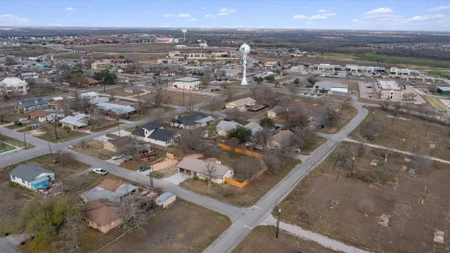 $2,150 | 209 East Rector Street, Manor, TX 78653