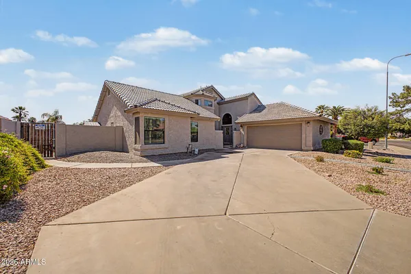 $729,000 | 125 South Lakeview Boulevard, Chandler, AZ 85225