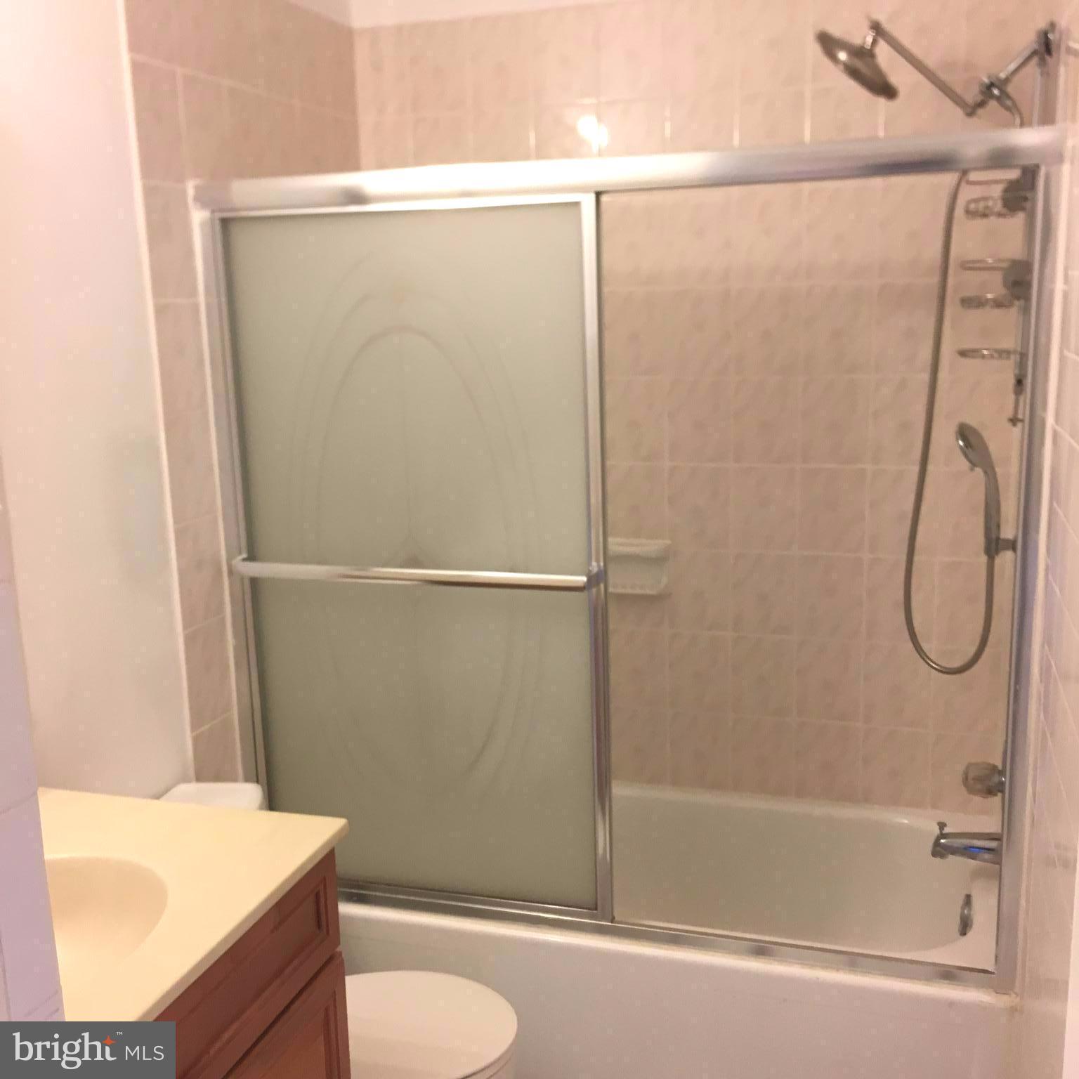 8067 Tributary Court Springfield, VA 22153 - Photo 15 of 27 Bath
