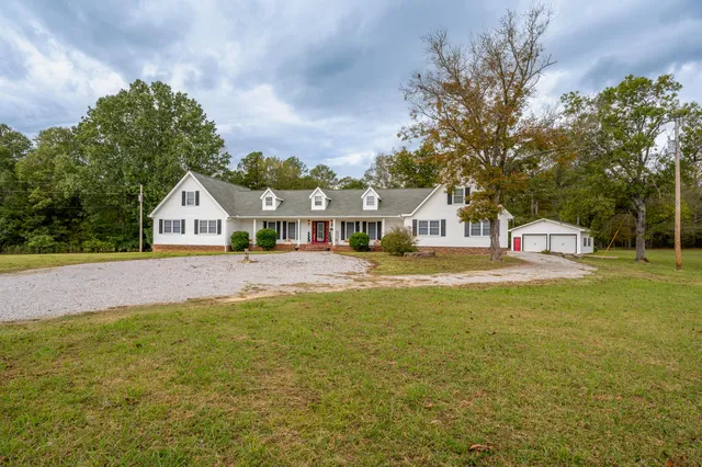 $849,000 | 342 Powder Horn Lane, Ringgold, GA 30736