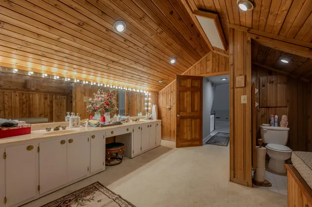 $849,000 | 342 Powder Horn Lane, Ringgold, GA 30736