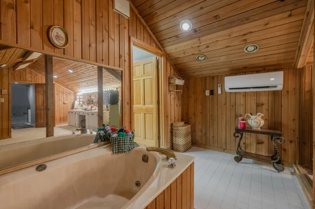 $849,000 | 342 Powder Horn Lane, Ringgold, GA 30736