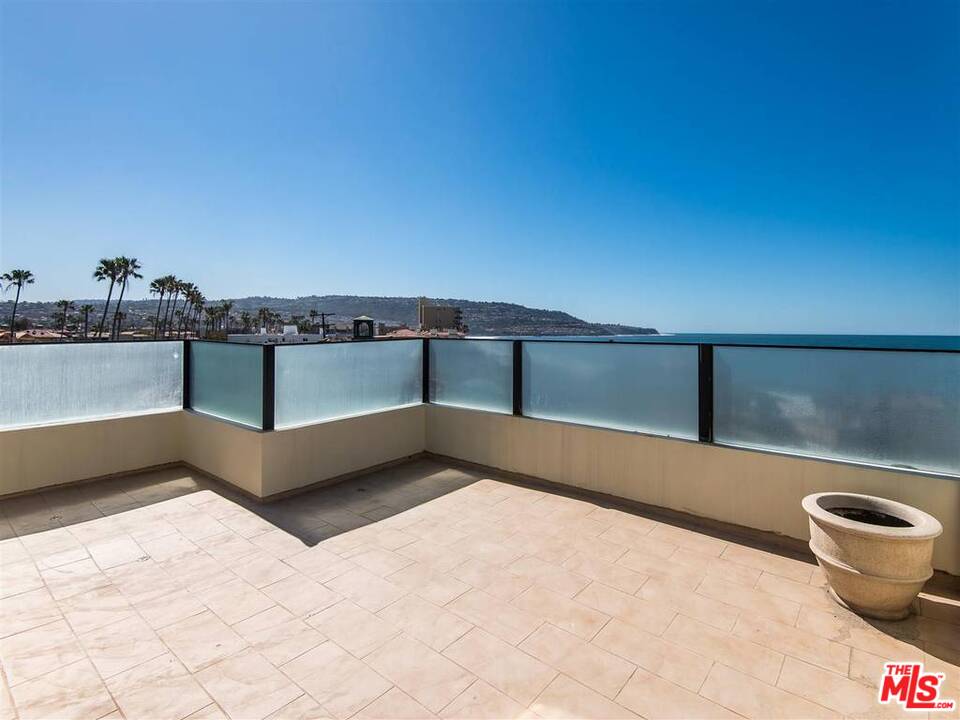 734 Esplanade, Unit A/B Redondo Beach, CA 90277 - Photo 19 of 40 a view of terrace