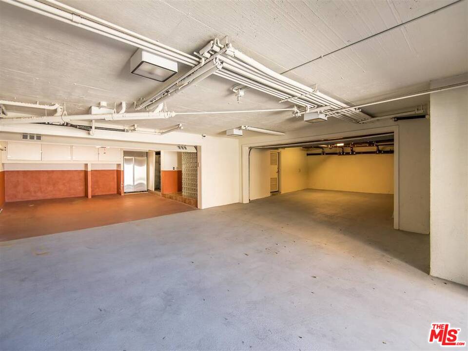 734 Esplanade, Unit A/B Redondo Beach, CA 90277 - Photo 32 of 40