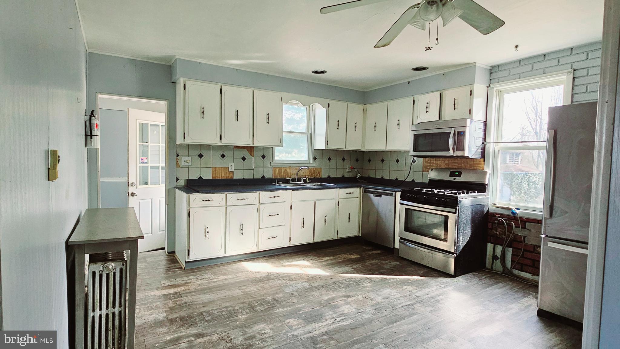 353 Wheat Road Vineland, NJ 08360 - Photo 4 of 20 Gallery Image 4