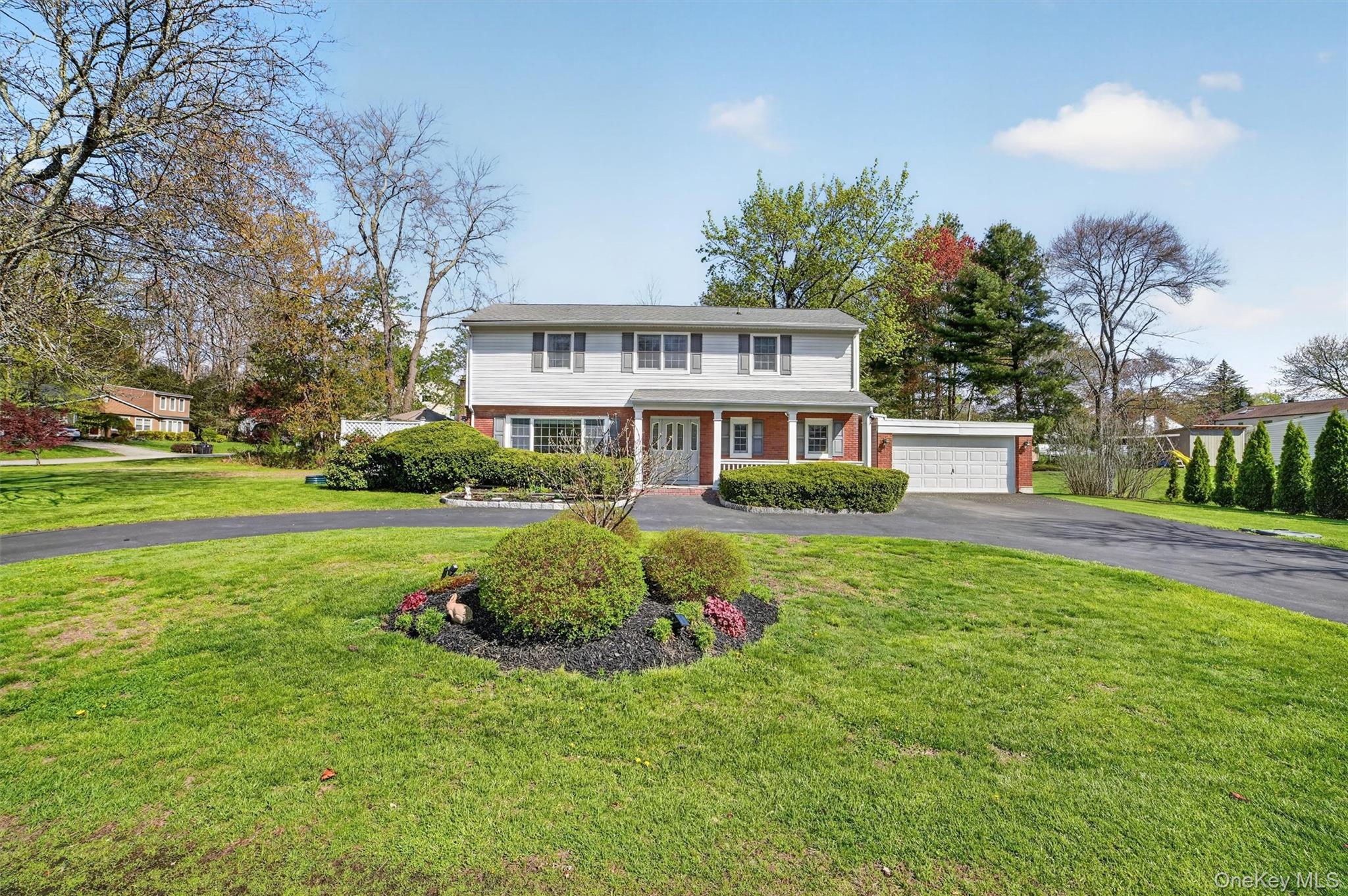984 Fox Meadow Road Yorktown Heights, NY 10598 - Photo 3 of 36