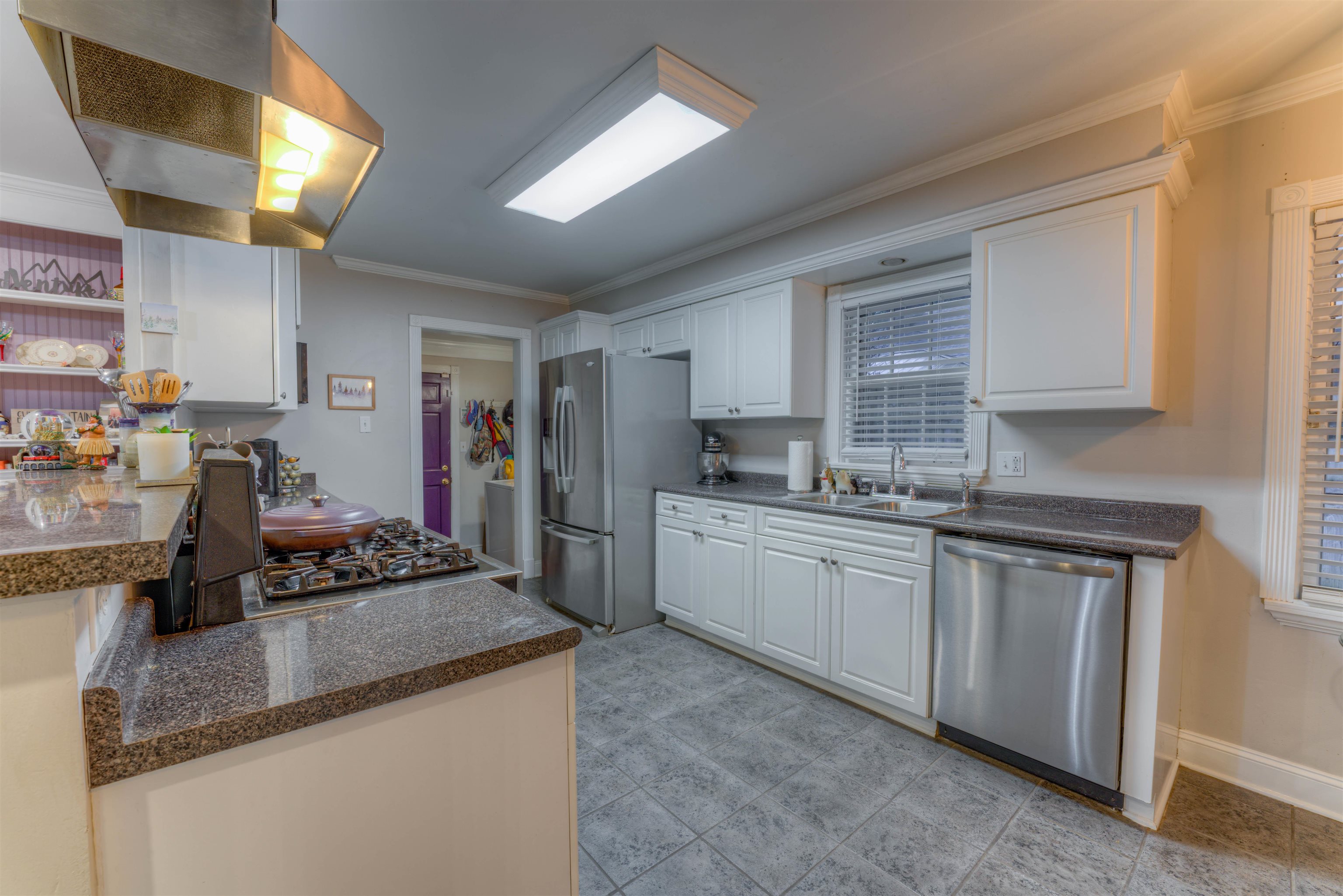 198 North Yates Road Memphis, TN 38120 - Photo 8 of 25