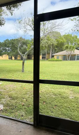 $179,000 | 1106 Meadows Circle, Unit 1106, Boynton Beach, FL 33436