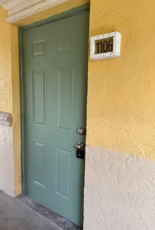 $179,000 | 1106 Meadows Circle, Unit 1106, Boynton Beach, FL 33436