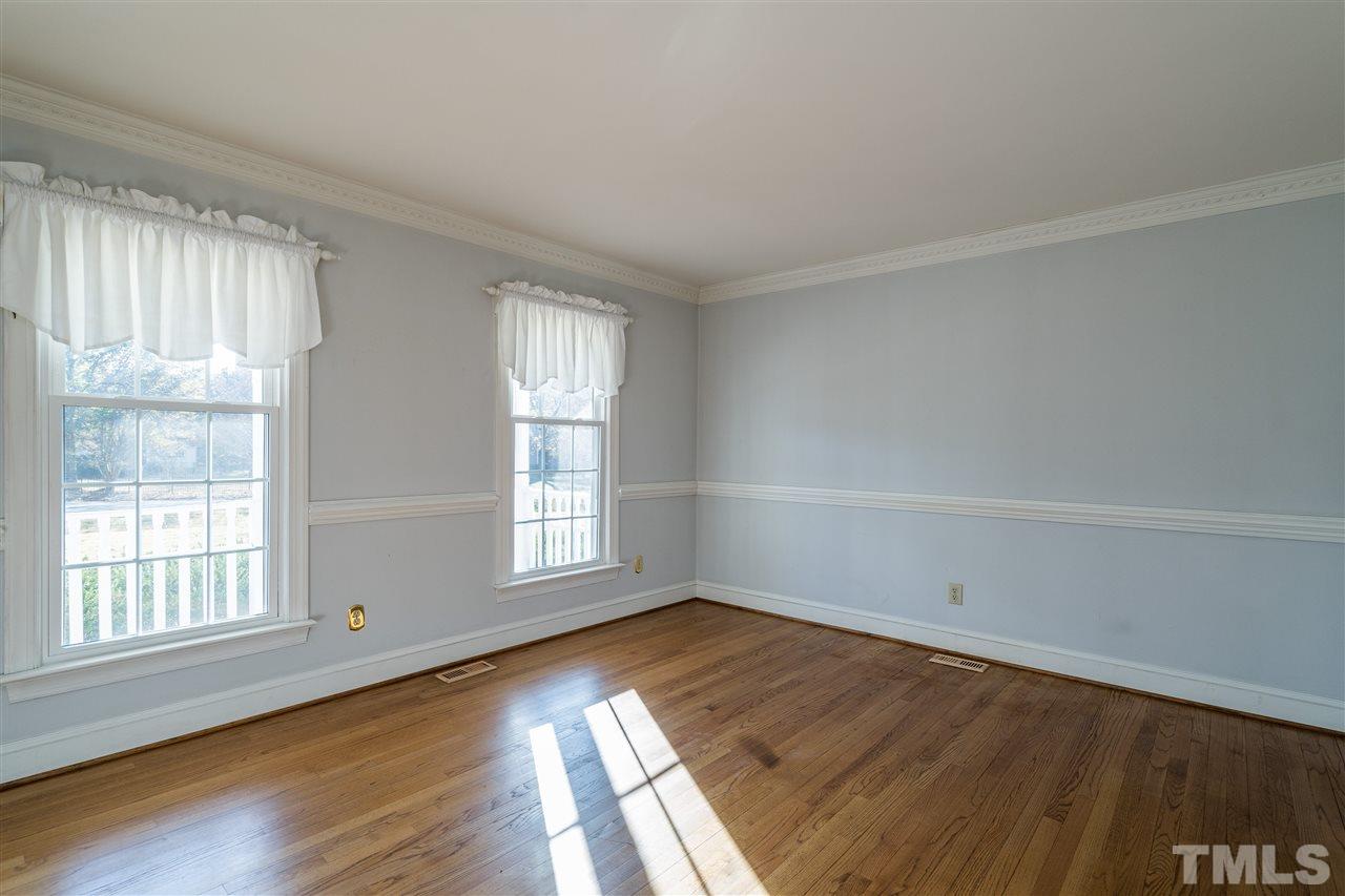 5013 Fielding Drive Raleigh, NC 27606 - Photo 5 of 30 Gallery Image 5