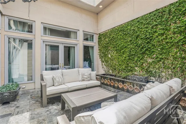 $6,995,000 | 2 East Perry Lane, Unit S A B AND C, Savannah, GA 31401