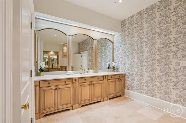 $6,995,000 | 2 East Perry Lane, Unit S A B AND C, Savannah, GA 31401