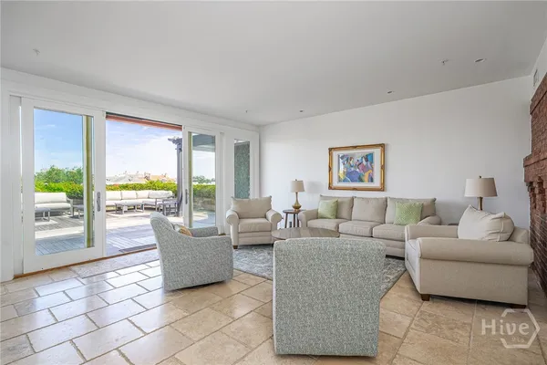 $6,995,000 | 2 East Perry Lane, Unit S A B AND C, Savannah, GA 31401