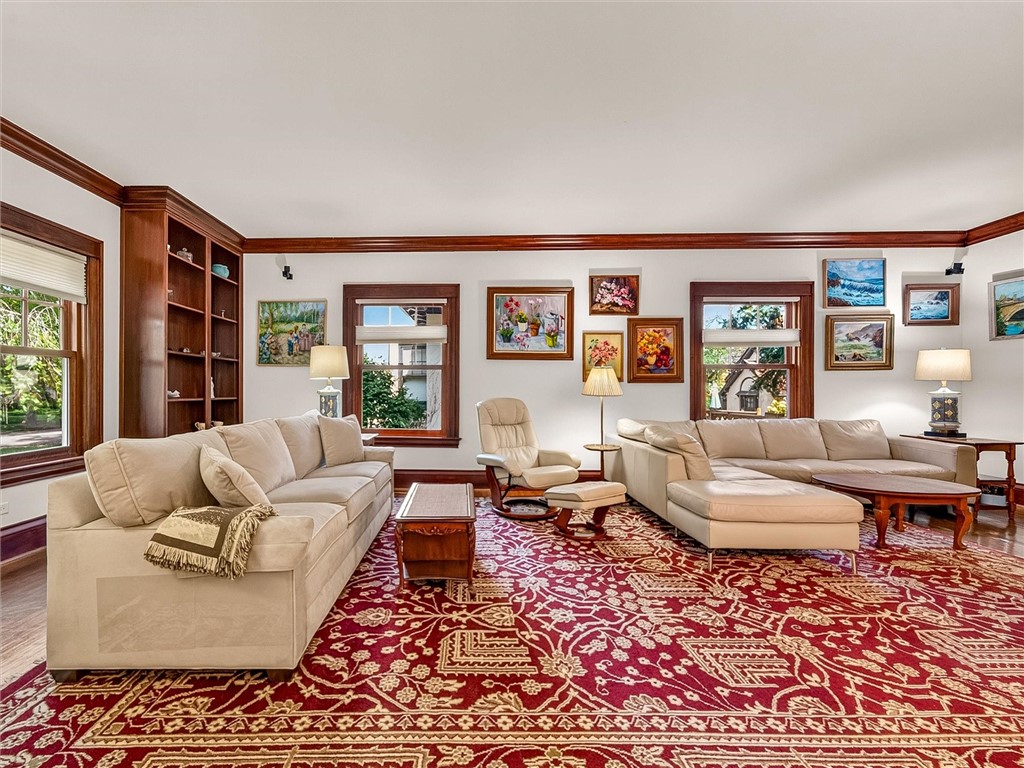 360 Westminster Road Rochester, NY 14607 - Photo 10 of 40 Gallery Image 10