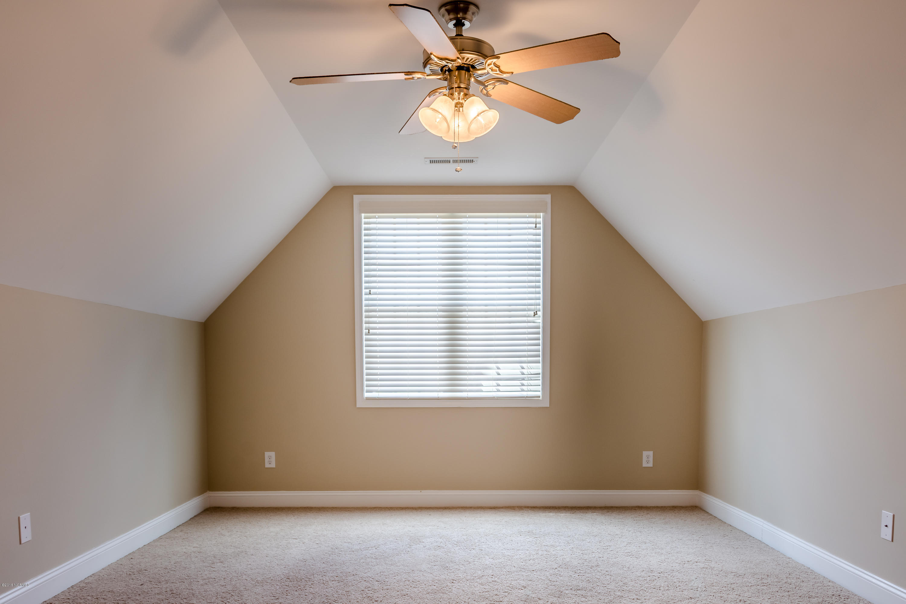 206 Emerald Ridge Road Jacksonville, NC 28546 - Photo 20 of 29 (26 of 28) Amanda Parmer_206 Emerald Rid