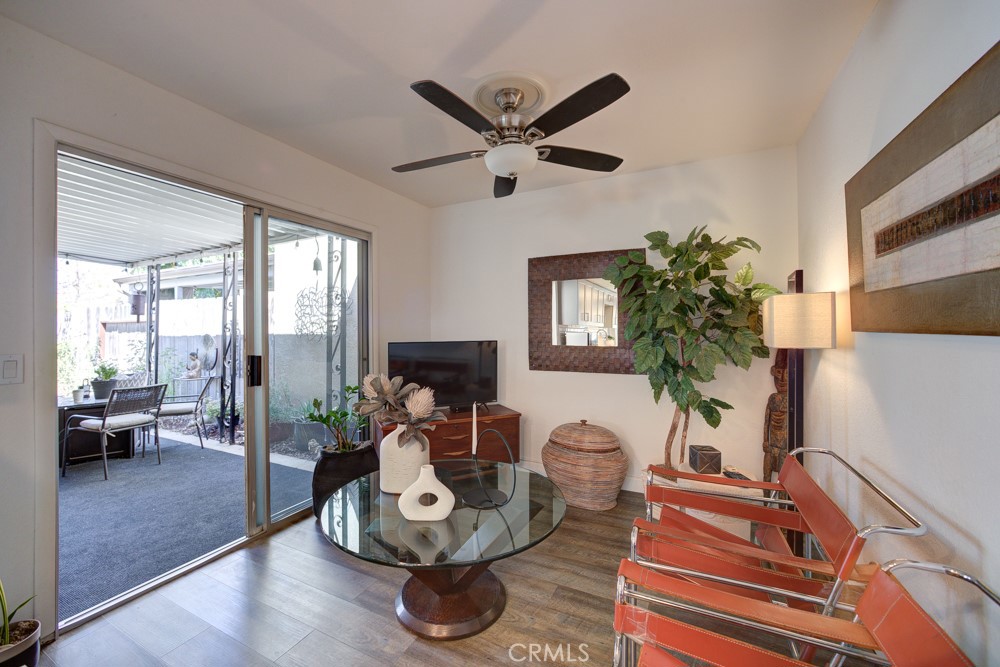 1715 Westfield Road Paso Robles, CA 93446 - Photo 15 of 25 a living room with furniture and a potted plant