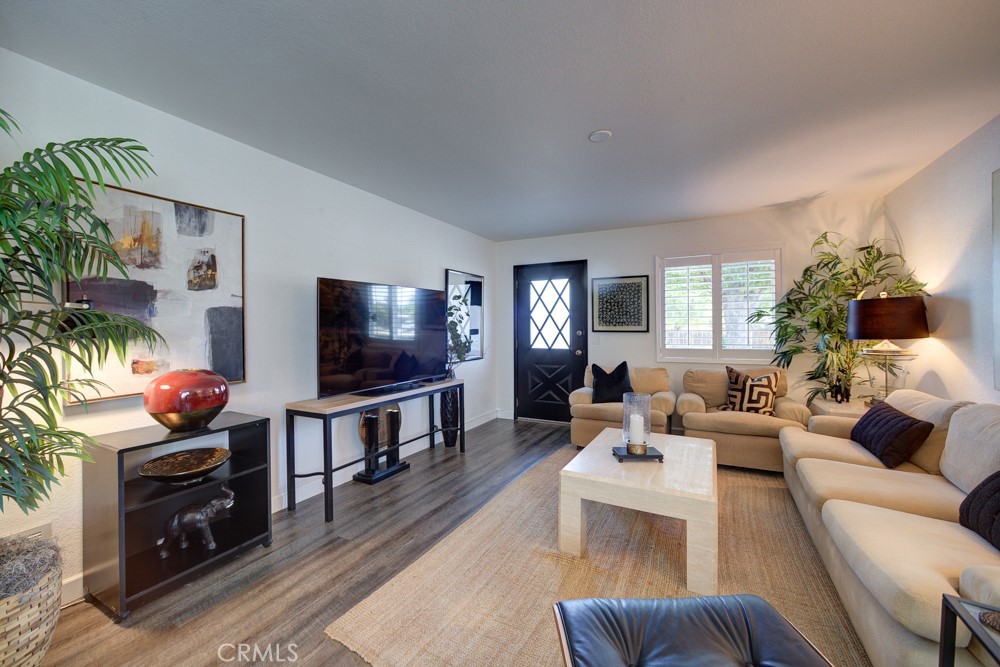 1715 Westfield Road Paso Robles, CA 93446 - Photo 4 of 25 a living room with furniture and a flat screen tv