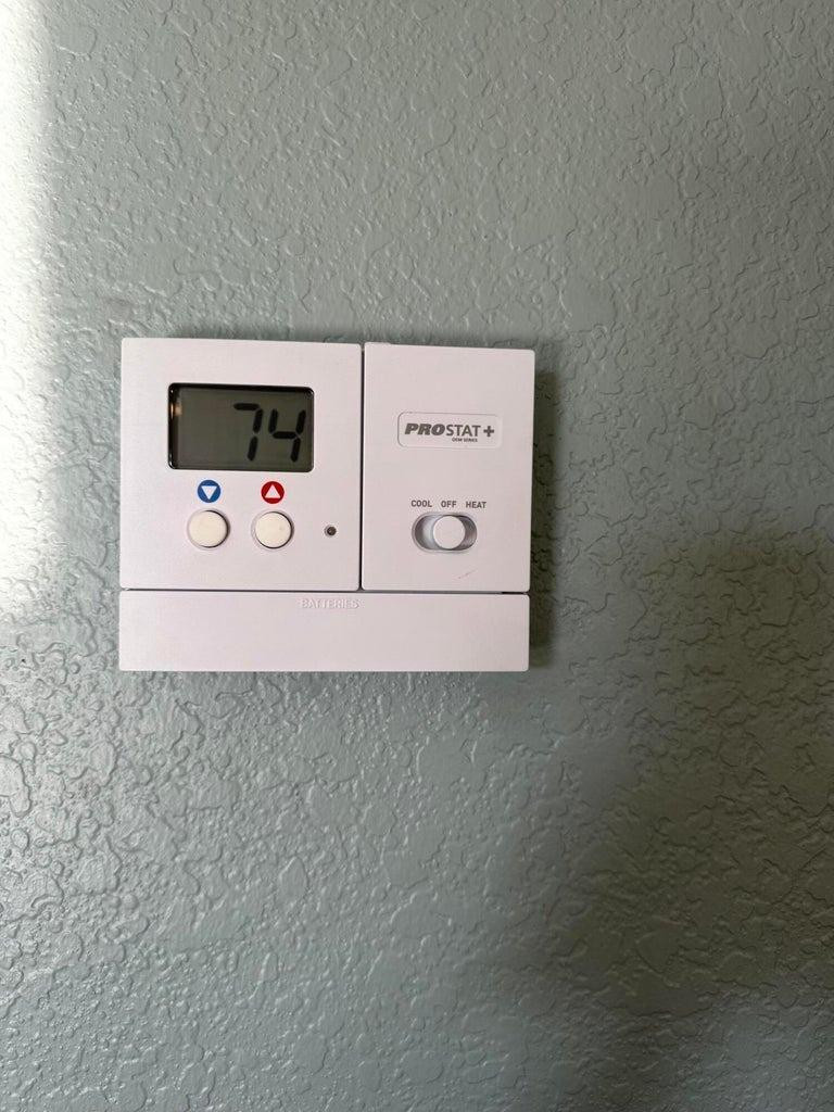 1704 West 6th Plainview, TX 79072 - Photo 12 of 13 a utility room with dryer and washer