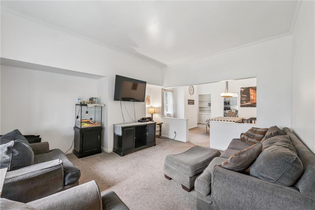 1495 Renton Road Pittsburgh, PA 15239 - Photo 4 of 38 Gallery Image 4