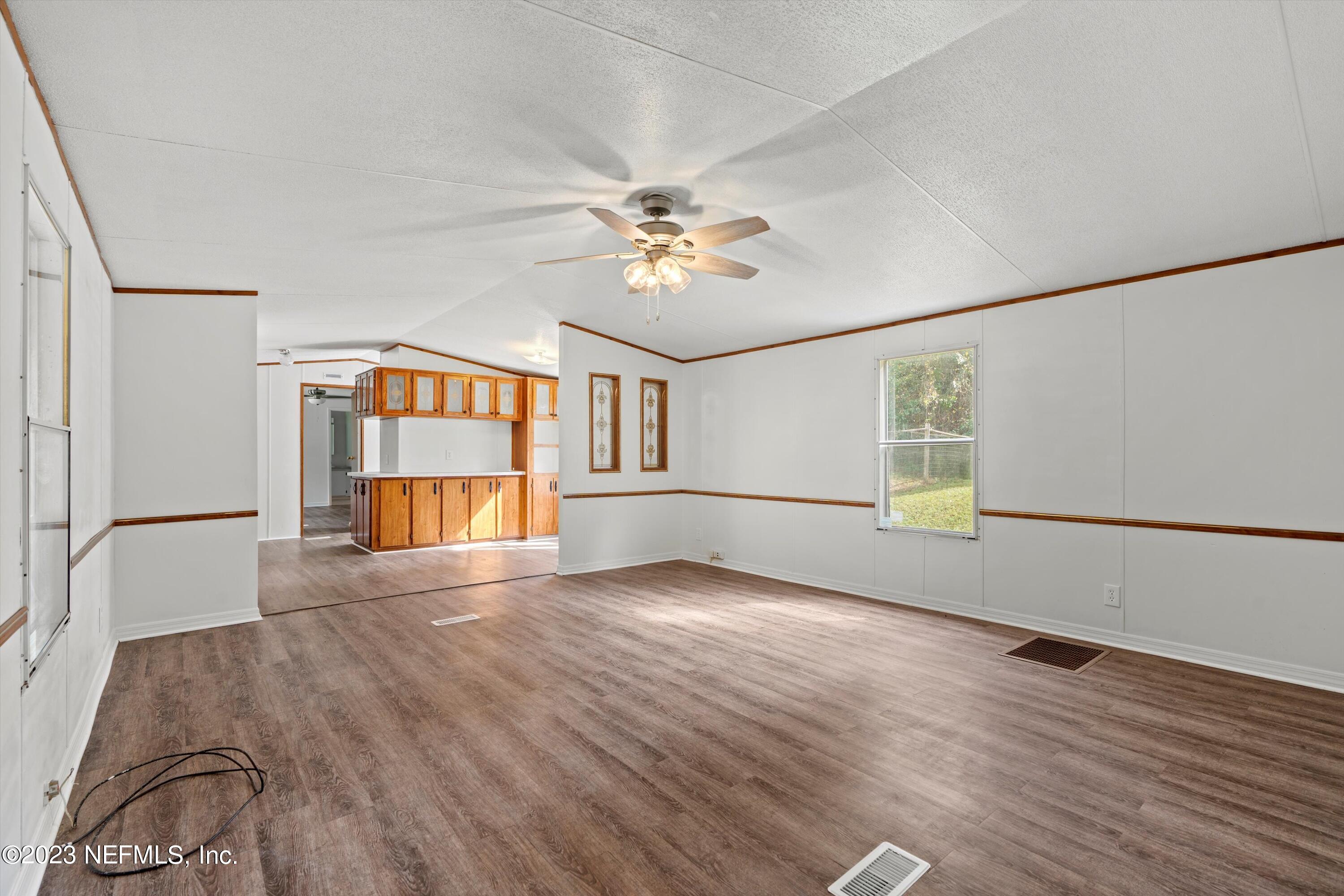 5226 Chicory Circle Middleburg, FL 32068 - Photo 6 of 22 06-Living Room