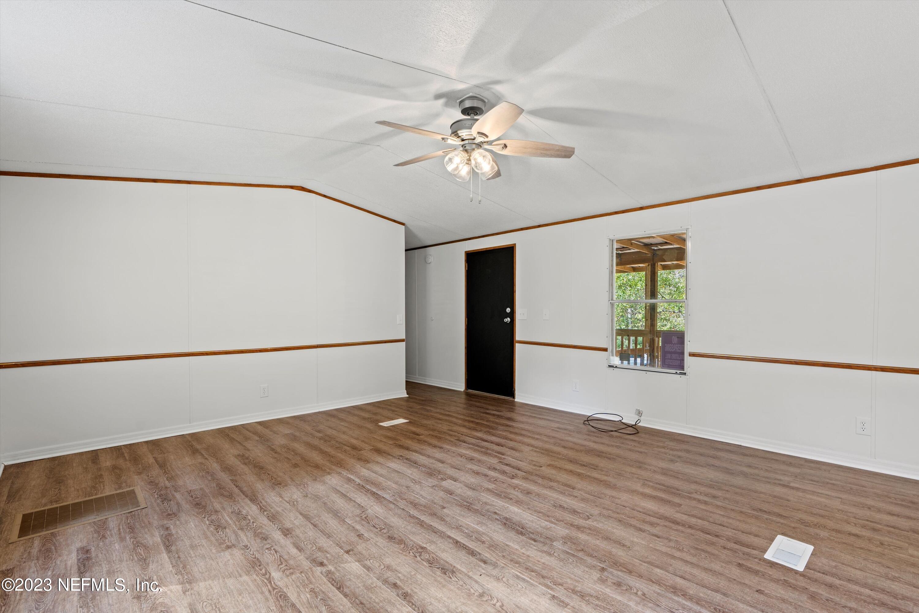5226 Chicory Circle Middleburg, FL 32068 - Photo 8 of 22 08-Living Room