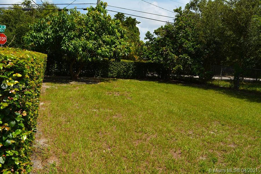 9398 Northwest 4th Avenue Miami, FL 33150 - Photo 14 of 57