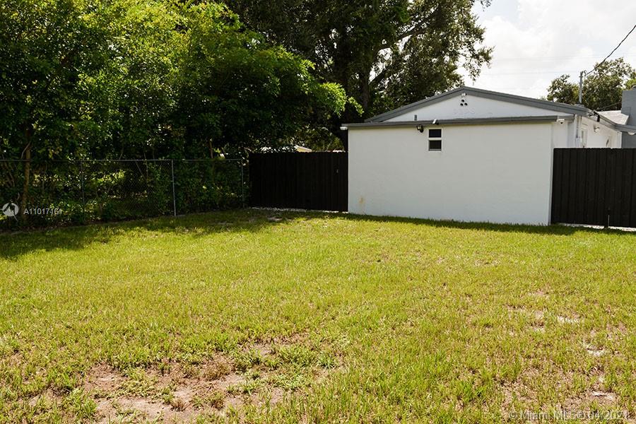 9398 Northwest 4th Avenue Miami, FL 33150 - Photo 17 of 57