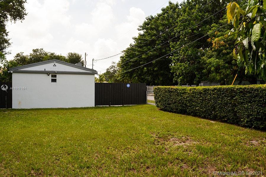 9398 Northwest 4th Avenue Miami, FL 33150 - Photo 18 of 57