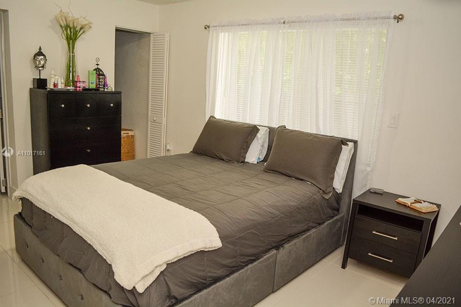 9398 Northwest 4th Avenue Miami, FL 33150 - Photo 32 of 57