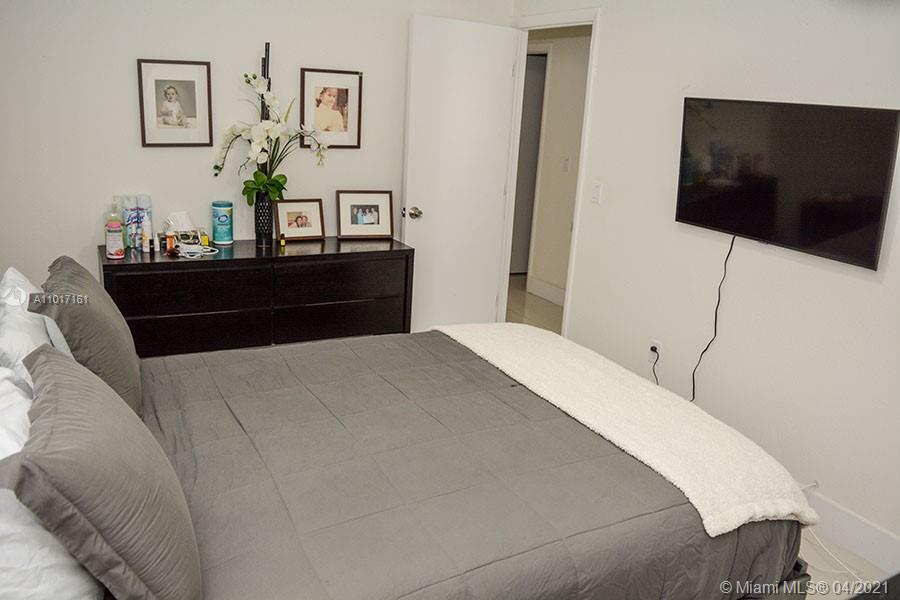 9398 Northwest 4th Avenue Miami, FL 33150 - Photo 35 of 57