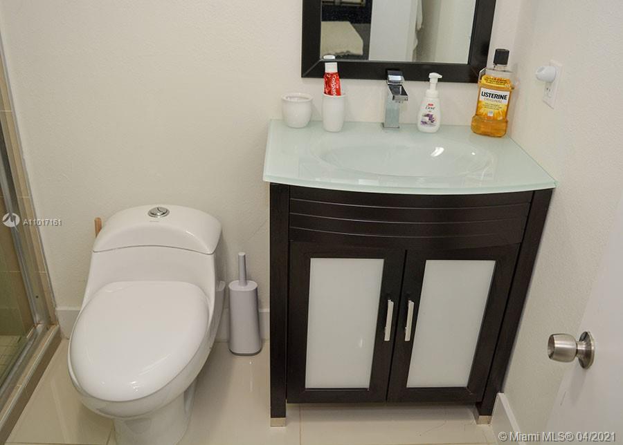 9398 Northwest 4th Avenue Miami, FL 33150 - Photo 38 of 57