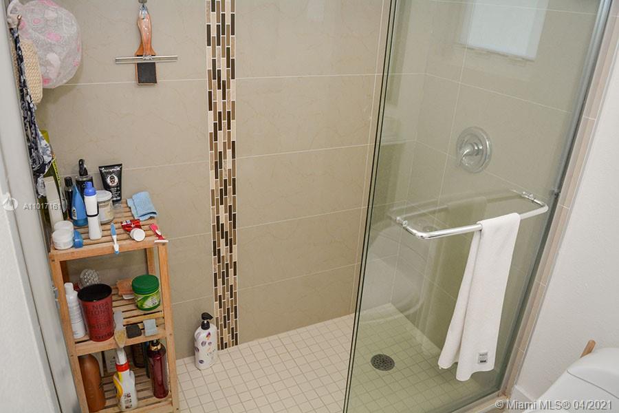 9398 Northwest 4th Avenue Miami, FL 33150 - Photo 40 of 57