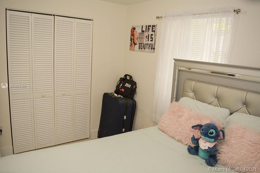 9398 Northwest 4th Avenue Miami, FL 33150 - Photo 43 of 57