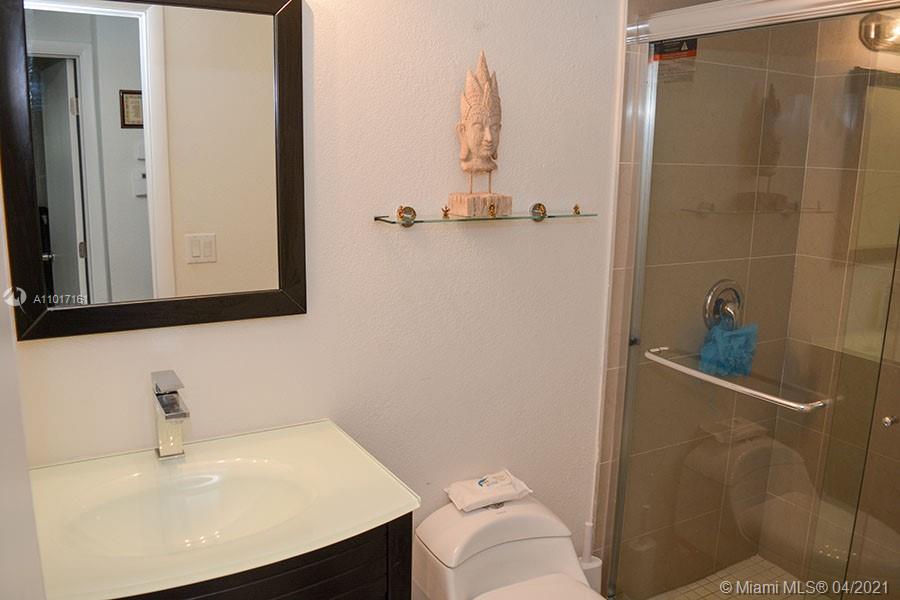 9398 Northwest 4th Avenue Miami, FL 33150 - Photo 45 of 57