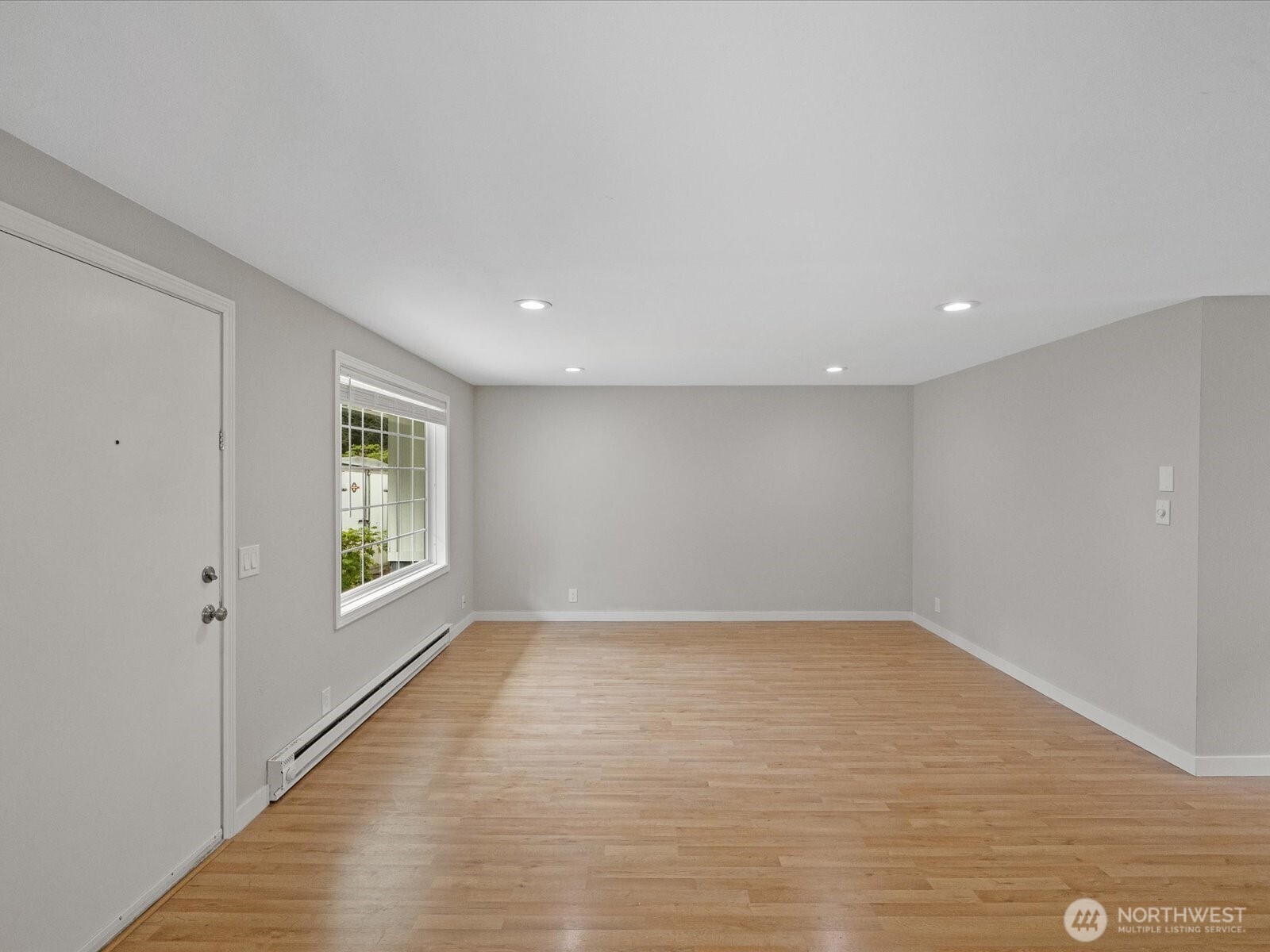 7631 201st Street Southwest Edmonds, WA 98026 - Photo 8 of 34